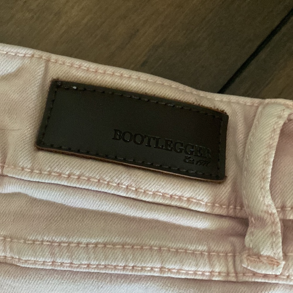 ☮️☮️☮️☮️☮️☮️☮️Womens bootlegger shorts 🩳 8/10☮️☮️☮️☮️☮️☮️ - Picture 2 of 4